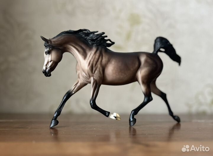 Лошади breyer фигурки