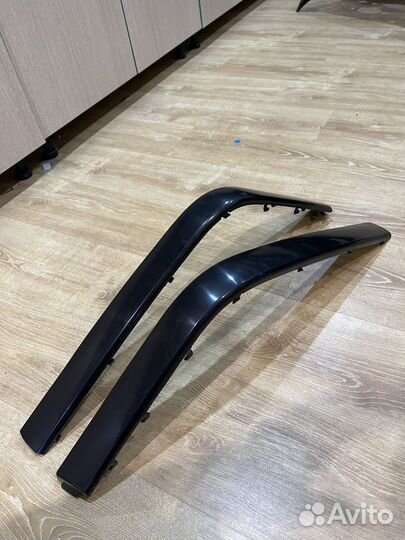 Молдинги переднего бампера BMW E34