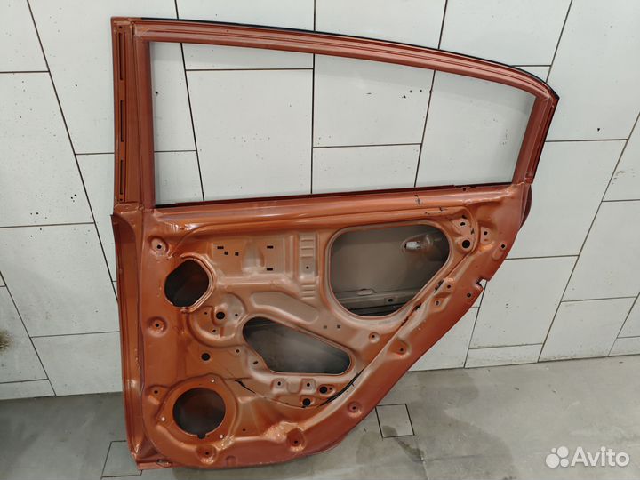 Дверь задняя правая Kia Rio x line (Rio X)