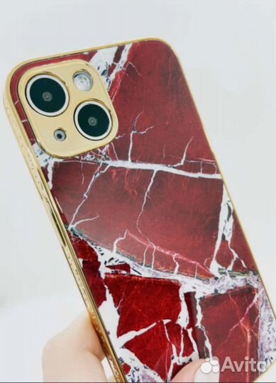 Чехол на iPhone