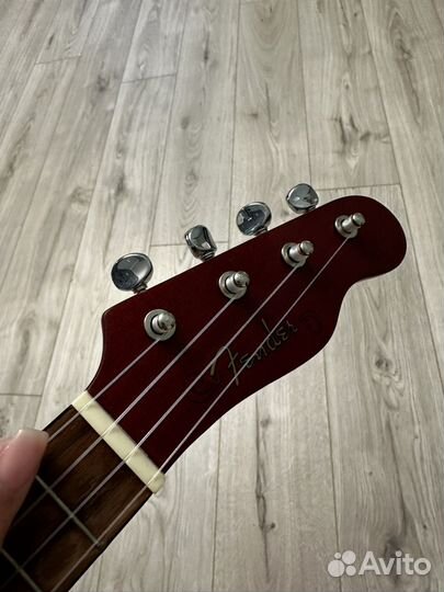 Укулеле fender