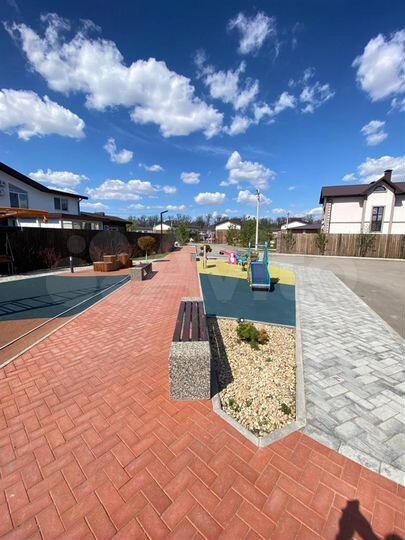 3-к. квартира, 74 м², 1/2 эт.