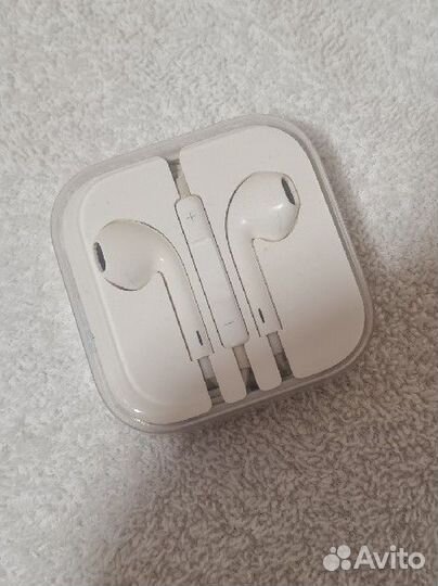 Наушники Apple EarPods (3.5 мм), mini-jack