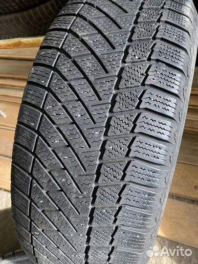 Continental ContiVikingContact 6 SUV 225/60 R17