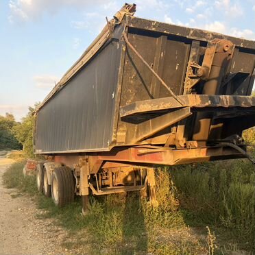 Полуприцеп самосвальный Kassbohrer SKB 14-18L, 1992