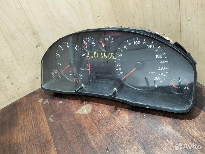 Панель приборов (щиток) Audi A6 4B/C5 1998