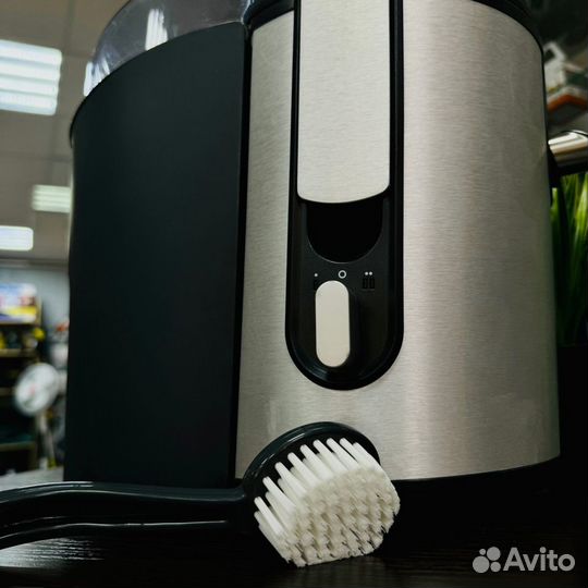 Соковыжималка центробежная Philips HR1865