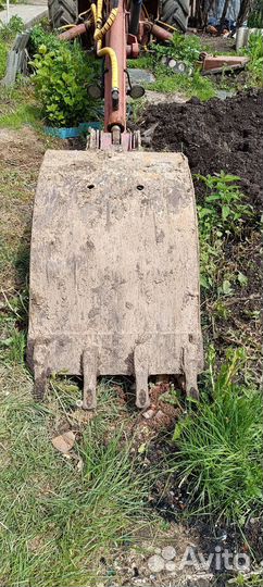 Услуги трактора экскаватора