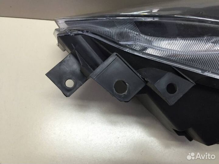 Фара правая Mazda Mazda 3 BL 2009-2013