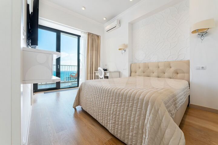 3-к. квартира, 110 м², 7/30 эт.