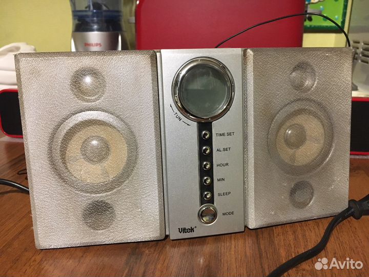 Радио с часами Vitek