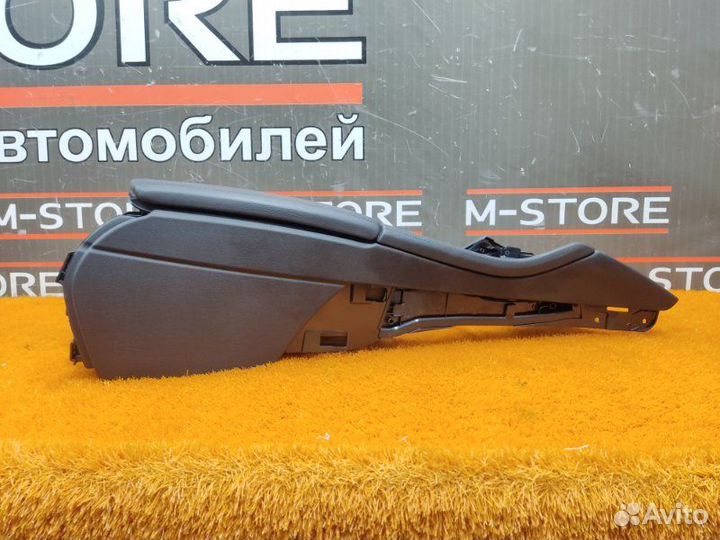 Подлокотник Bmw 5-Series F10 N20B20B 2013