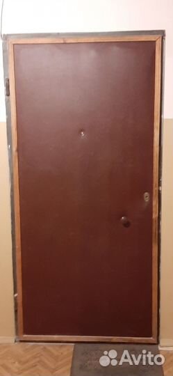 Дверь входная металлическая