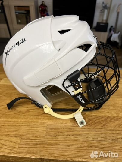 Хоккейный шлем с маской р. M-L