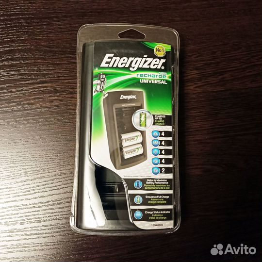 Зарядное устройство Energizer Universal E301335801