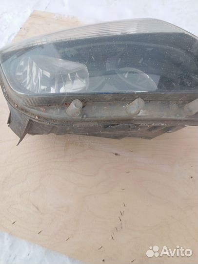Фара на renault duster