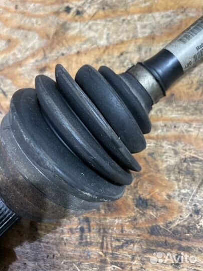 Привод передний правый Volkswagen Touareg 7LA BAR