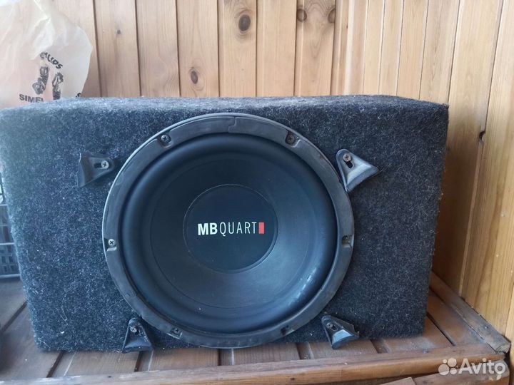 Колонка сабвуфер