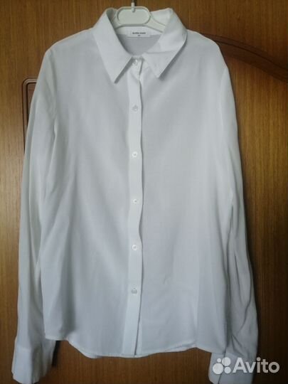 Блузка белая