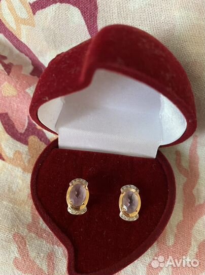 Золотые серьги