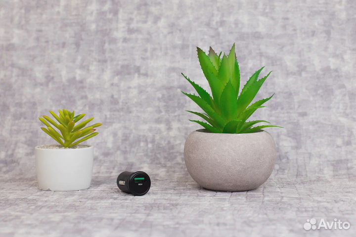 Автомобильное зарядное устройство Hoco Z43 QC3.0