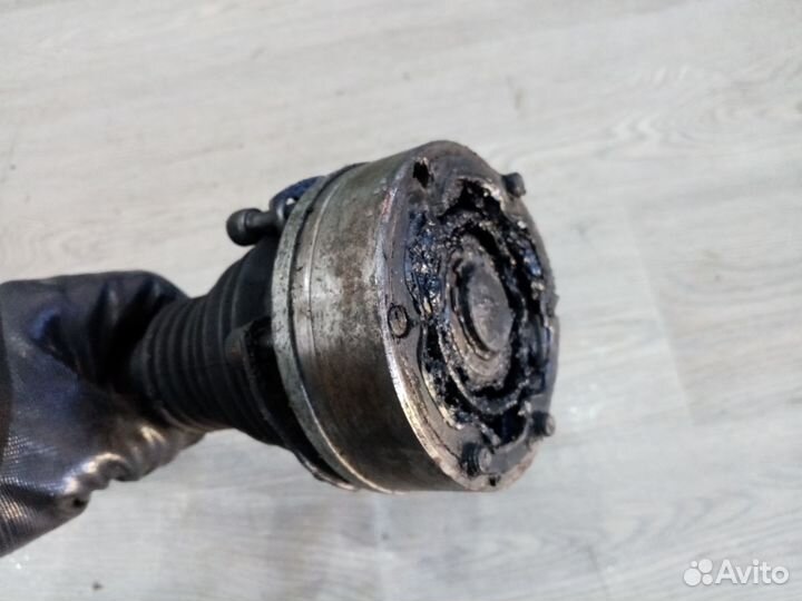 Привод левый Skoda Yeti