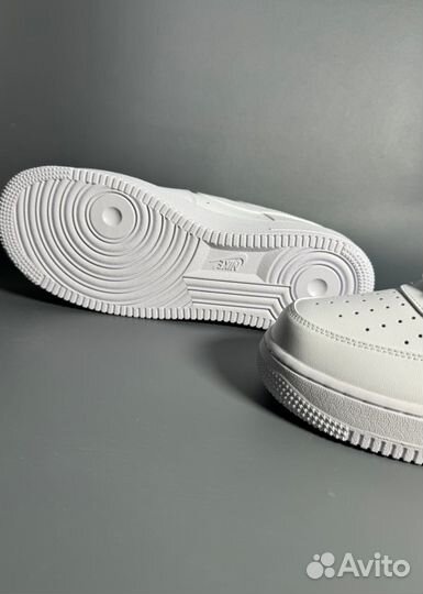 Кроссовки Nike AIR force 1 белые