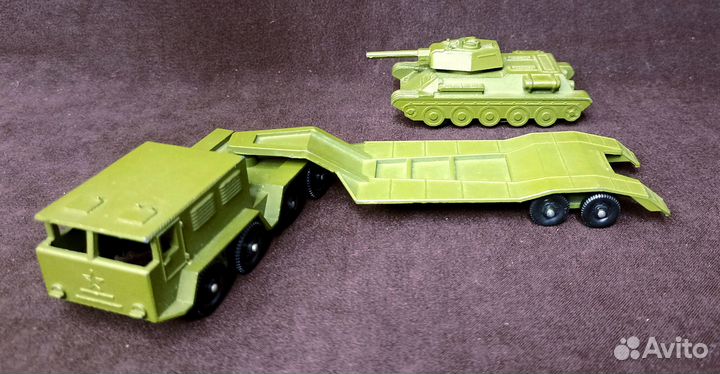 Военные техника. Игрушки. СССР