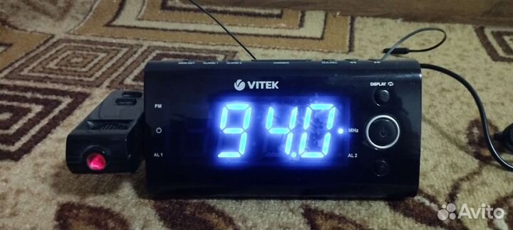 Радио-Часы Vitek VT-3516