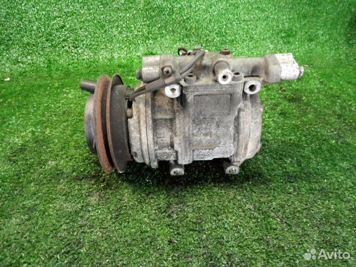 Компрессор кондиционера Toyota Hiace KZH106 1kzte