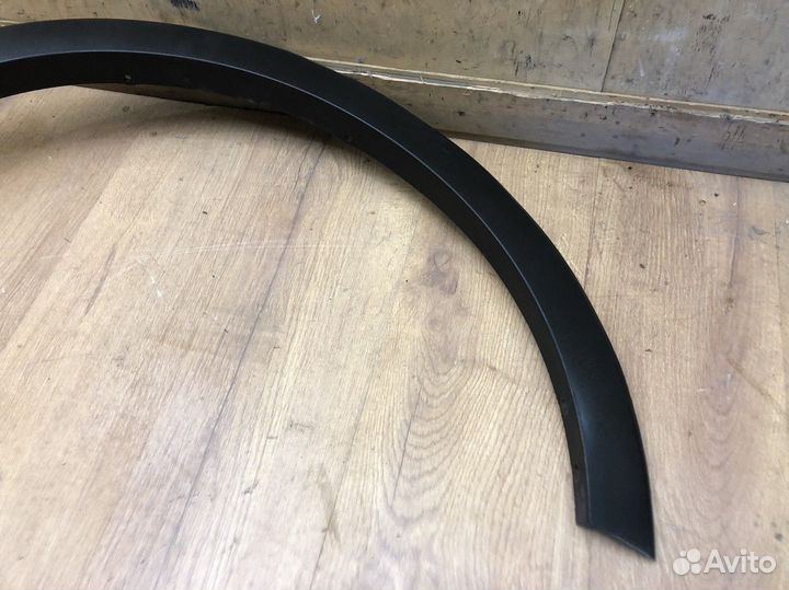 Накладка крыла заднего левого Ford Explorer V 2011