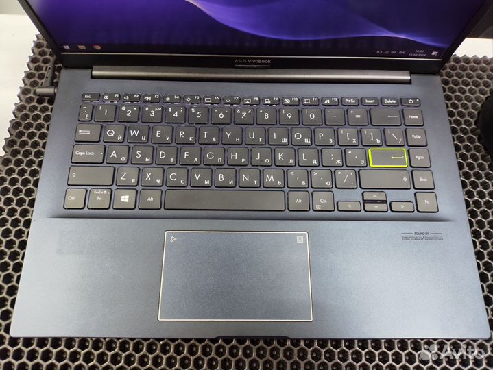 Мощный Asus Ryzen 5-3500U 8/256Gb SSD AMD Vega 8