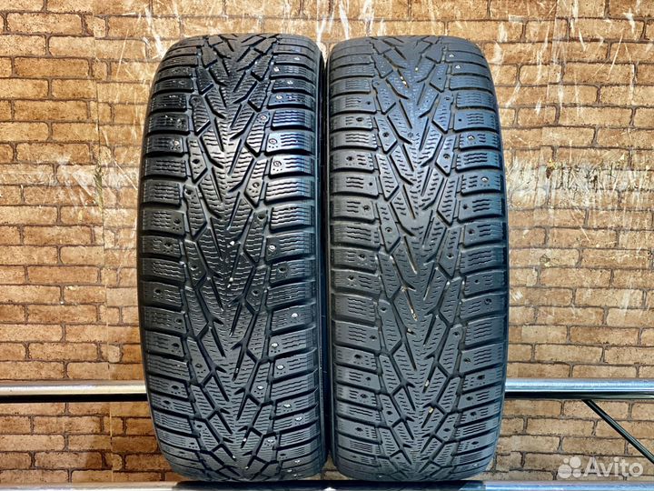 Nokian Tyres Hakkapeliitta 7 215/60 R16