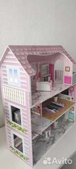 Домик кукольный