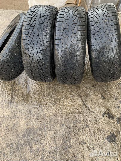 Nokian Tyres Hakkapeliitta 7 SUV 235/60 R17