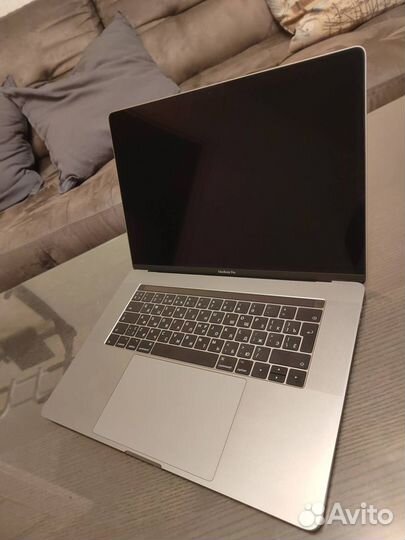 Macbook Pro 15 2017 A1707 i7/16/500