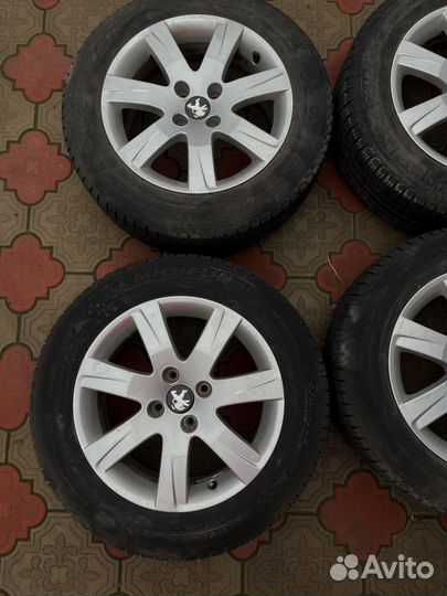 Зимняя резина Michelin 205/60R16 + диски Peugeot