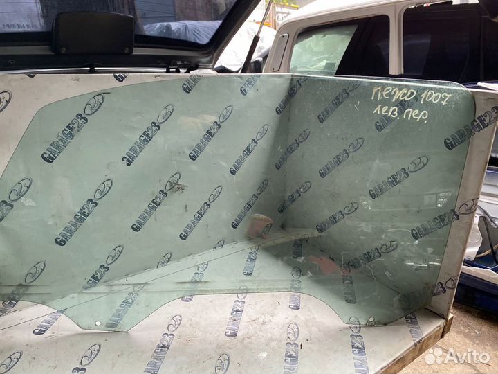 Стекло переднее левое peugeot 1007