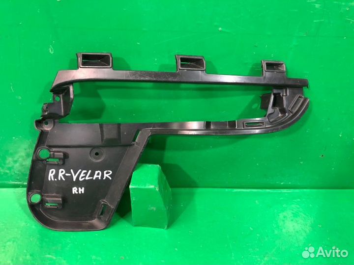 Кронштейн птф правый Land Rover Range Rover Velar
