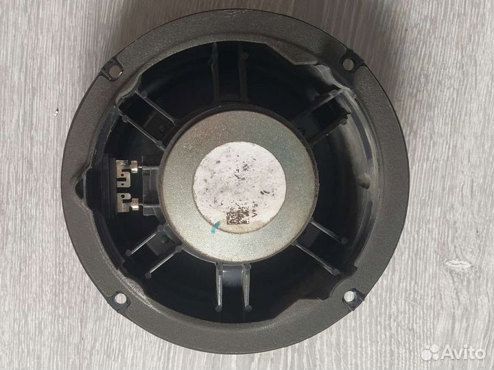 Динамик volkswagen jetta