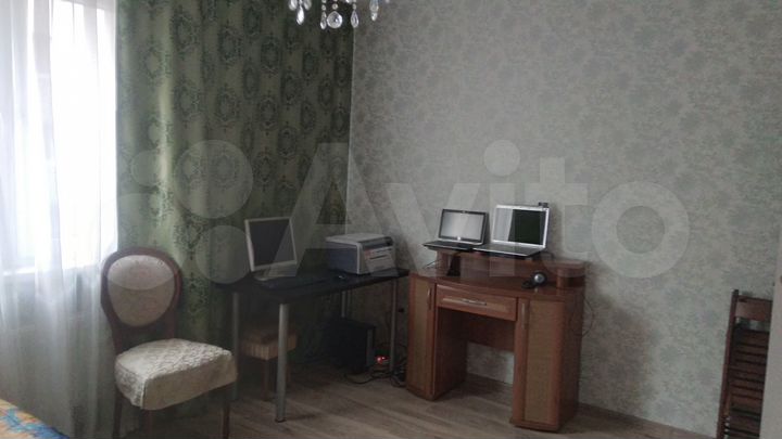 2-к. квартира, 58 м², 1/3 эт.
