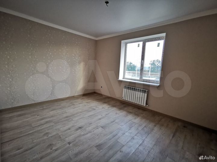 Дом 128,7 м² на участке 4,3 сот.