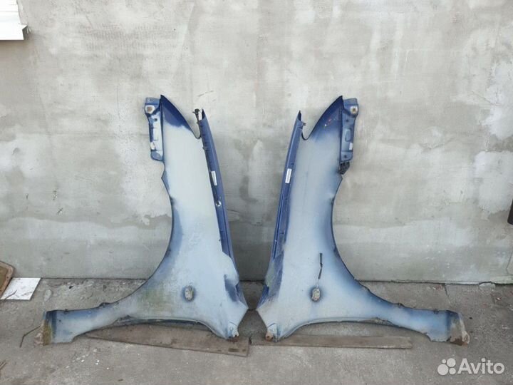 Крылья Toyota Corolla e12 2001 - 2004 14c
