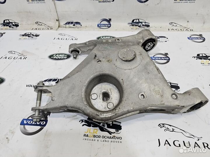 Рычаг задний правый нижний Jaguar XE X760