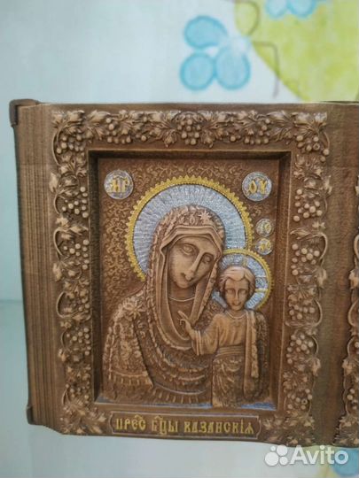 Резная икона 