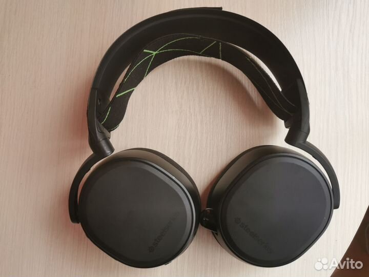 Наушники Steelseries Arctis 9x
