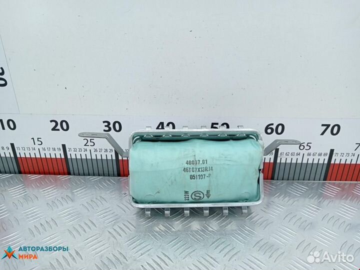 Подушка безопасности Toyota Avensis 4003701