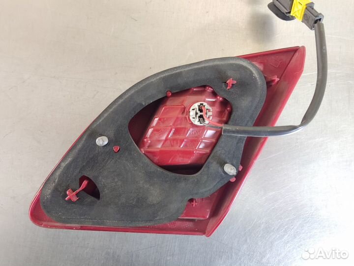 Фонарь задний внутренний левый Peugeot 408 2012-20