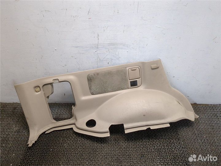 Обшивка пространства багажника Toyota Land Cruiser