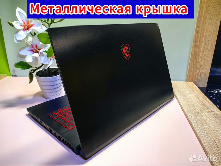 Игровой ноутбук MSI i5 / RTX 3050 4 Gb / 17,3